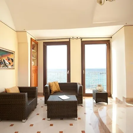 شقة La Perla - Luxury Sea View Terrace غالّيبولي